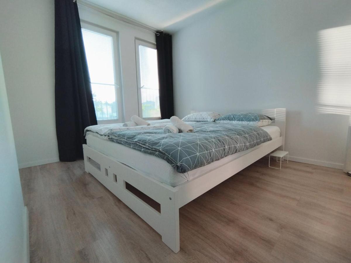 Apartment Sanya #3 Lubiana Esterno foto